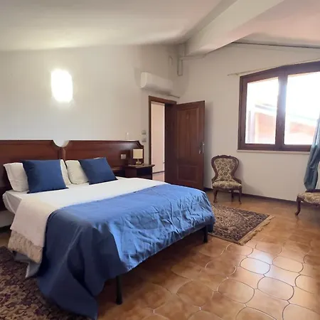 La Pitagora Bed & Breakfast